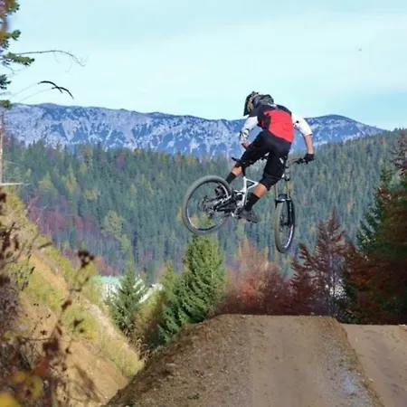 90m2 Near Slope Apartamento